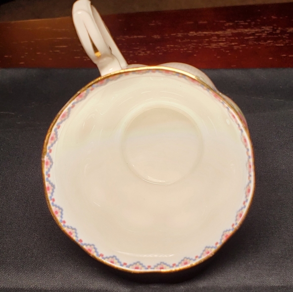 Royal Albert Bone China Petit Point Tea Cu… - Picture 3 of 6